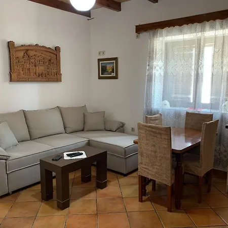 Nomad House-entire House At Your Disposal,4 Guests