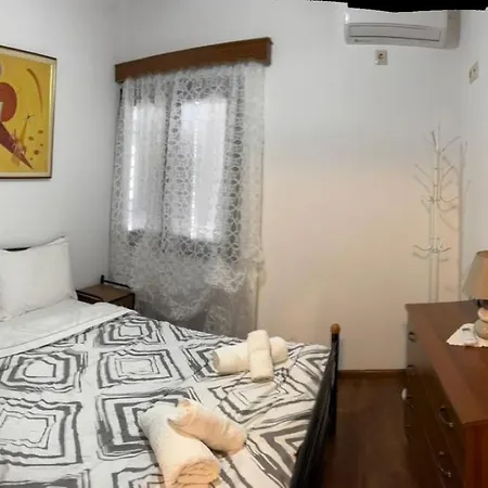 Nomad House-entire House At Your Disposal,4 Guests Lejlighed Berat
